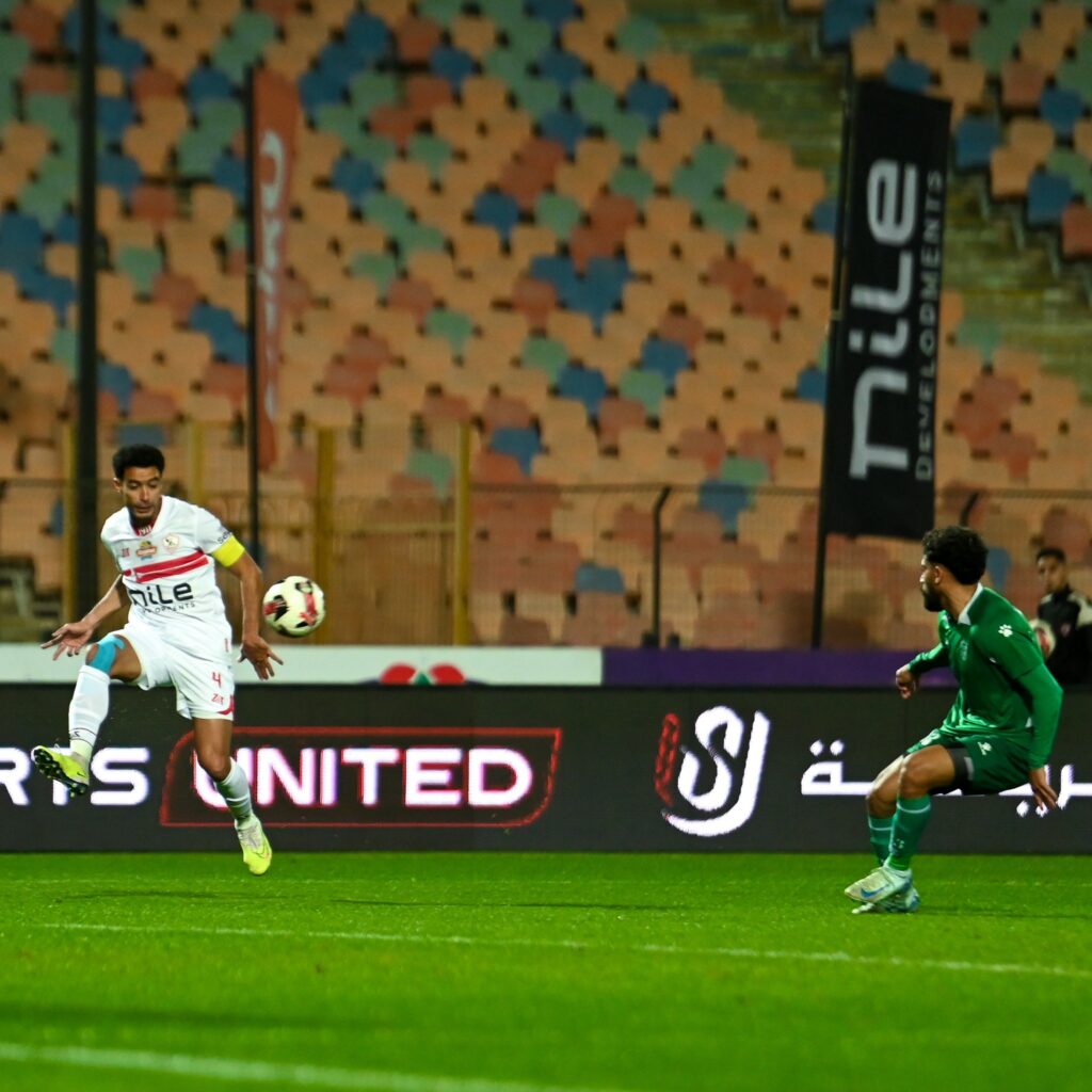 حقق الزمالك فوز غالي على حساب الاتحاد السكندري بنتيجة 2-0 في المباراة التى جمعت الفريقين في الدوري الممتاز وسجل هدفي الزمالك ناصر منسي من تمريرة عبدالله السعيد وعمر جابر واضاف الزمالك الهدف الثاني عن طريق دومجا